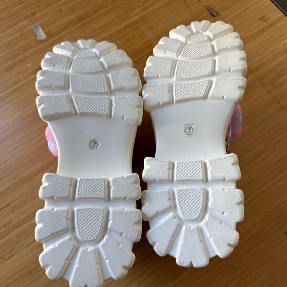 Betsy Johnson Floral Platform Loafer - Picture 5 of 5